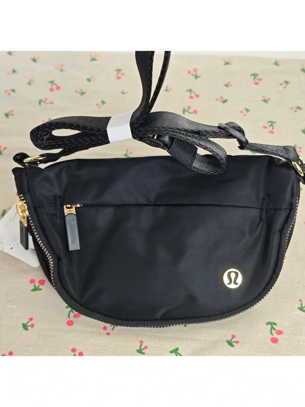 lululemon athletica Black Crossbody with Gold Hardware 2L
